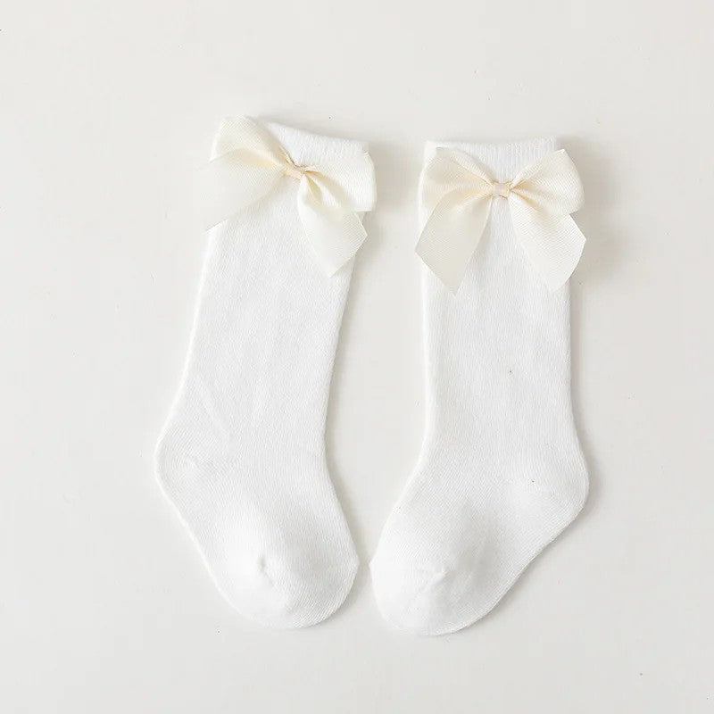 Calcetas con moño